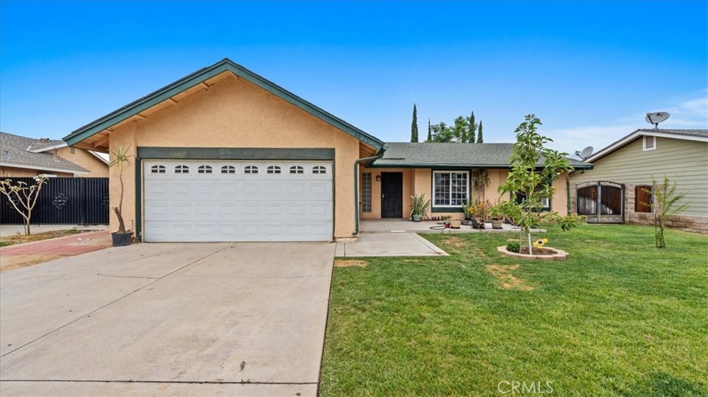 7570 Kempster Court Property Photo 4