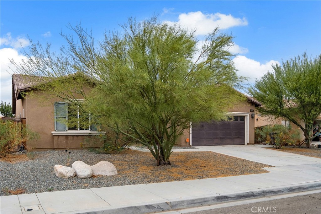 14262 Vincent Property Photo 3