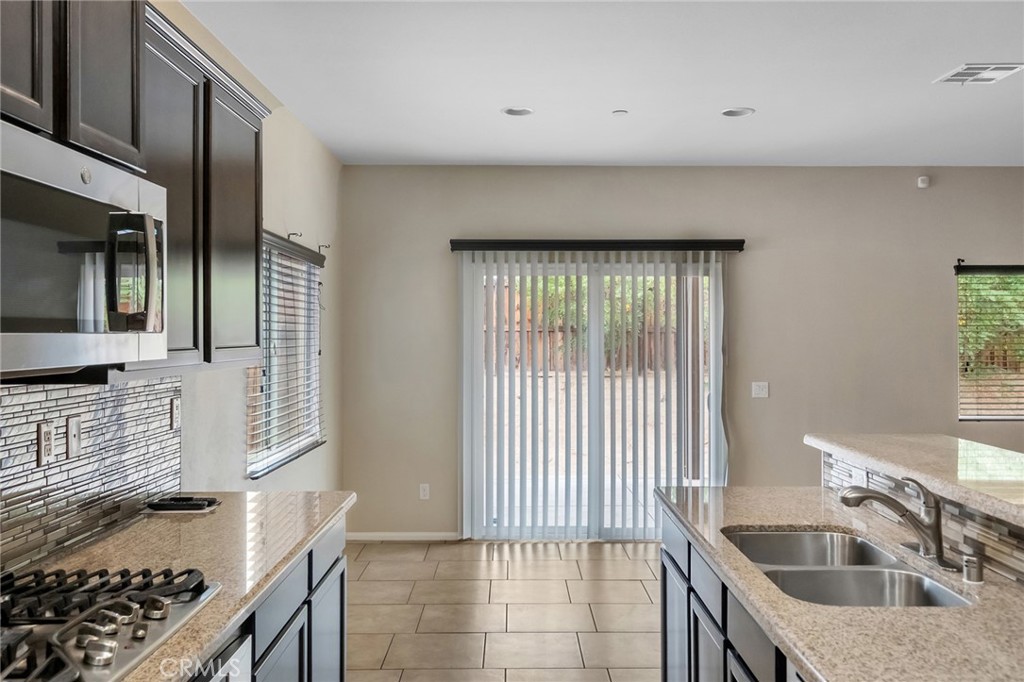 14262 Vincent Property Photo 24