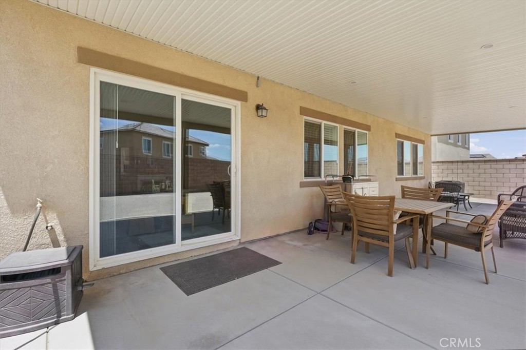 15563 San Francisco Property Photo 6