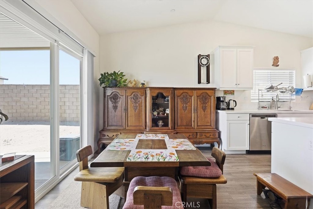 15563 San Francisco Property Photo 14