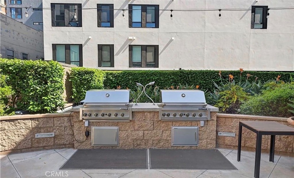 150 The Promenade N Property Photo 25