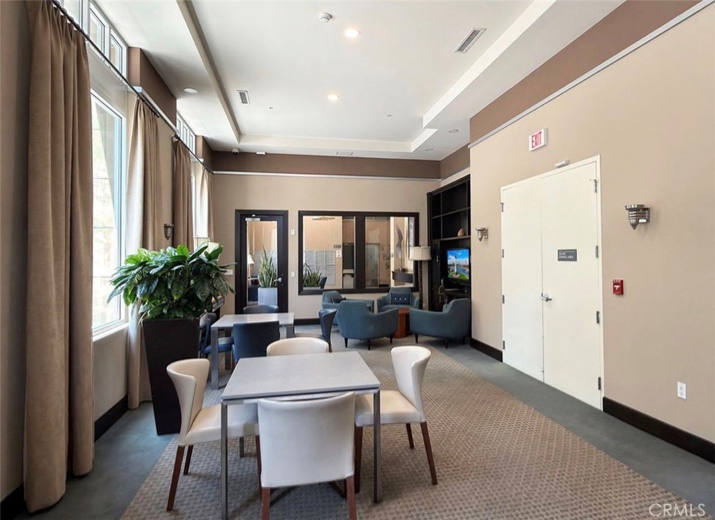 150 The Promenade N Property Photo 27