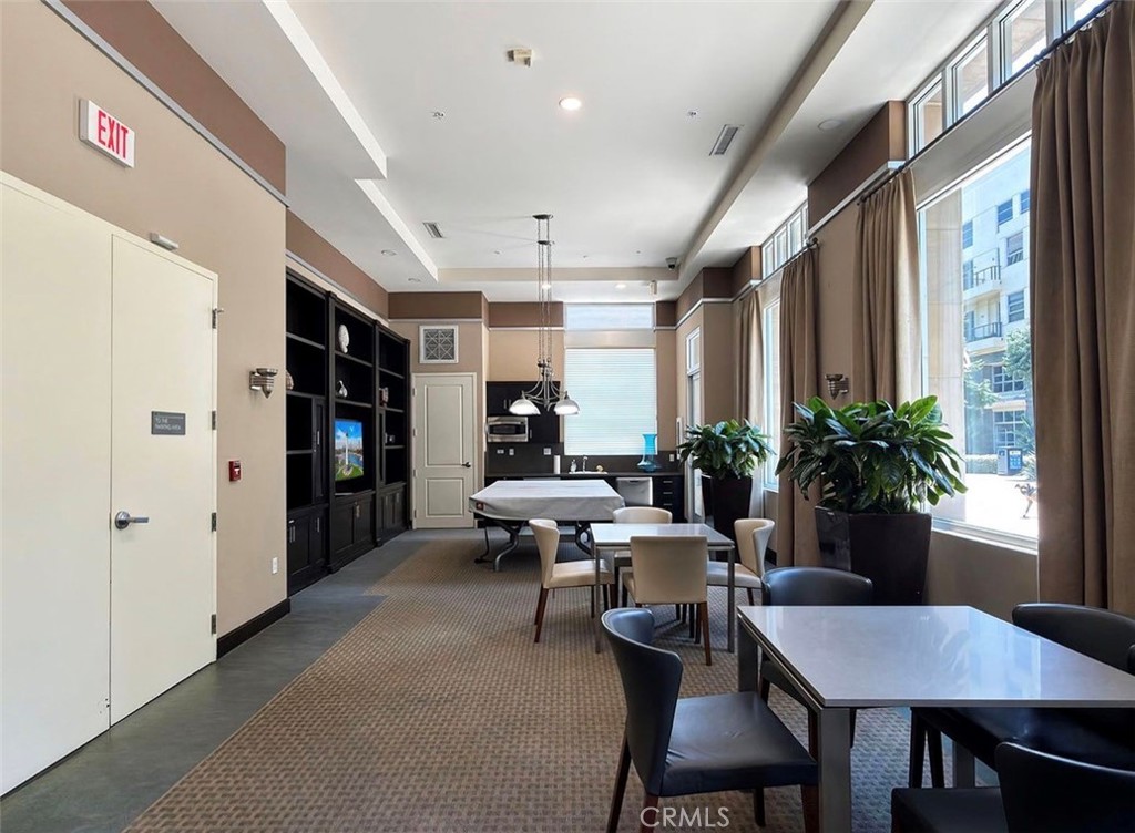 150 The Promenade N Property Photo 29