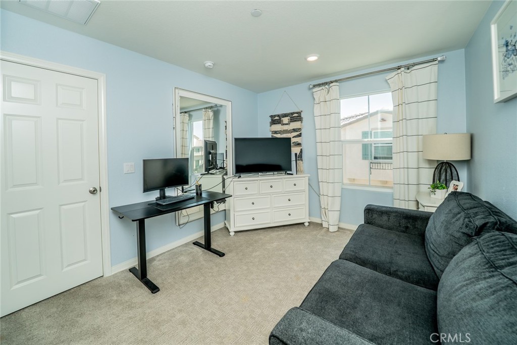 1617 Honeysuckle Place Property Photo 21