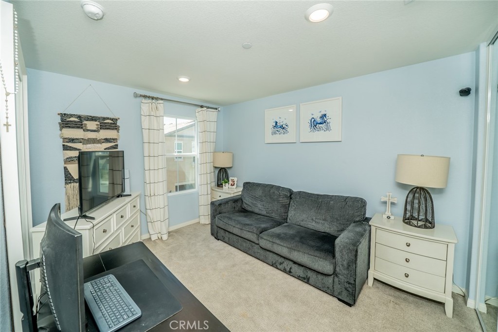 1617 Honeysuckle Place Property Photo 22