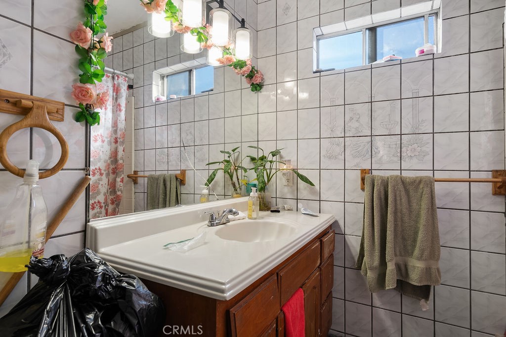 7032 Somerset Property Photo 3