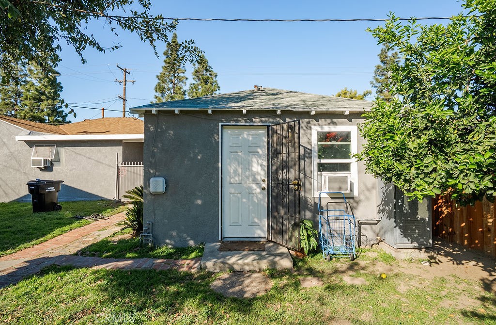 7032 Somerset Property Photo 10