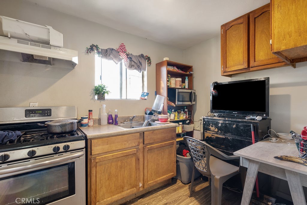 7032 Somerset Property Photo 15
