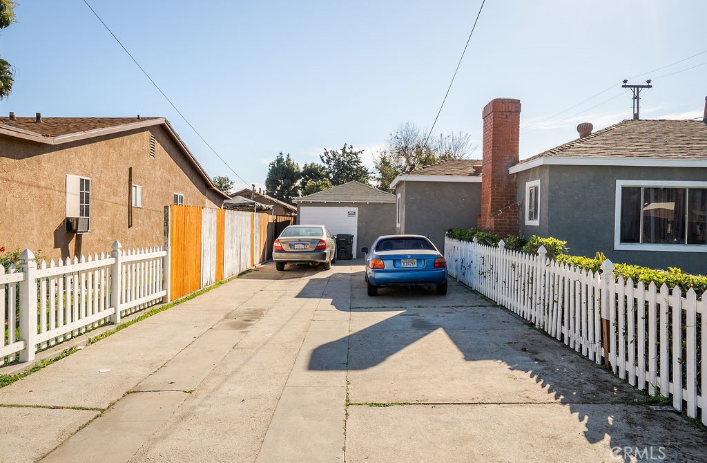 7032 Somerset Property Photo 24