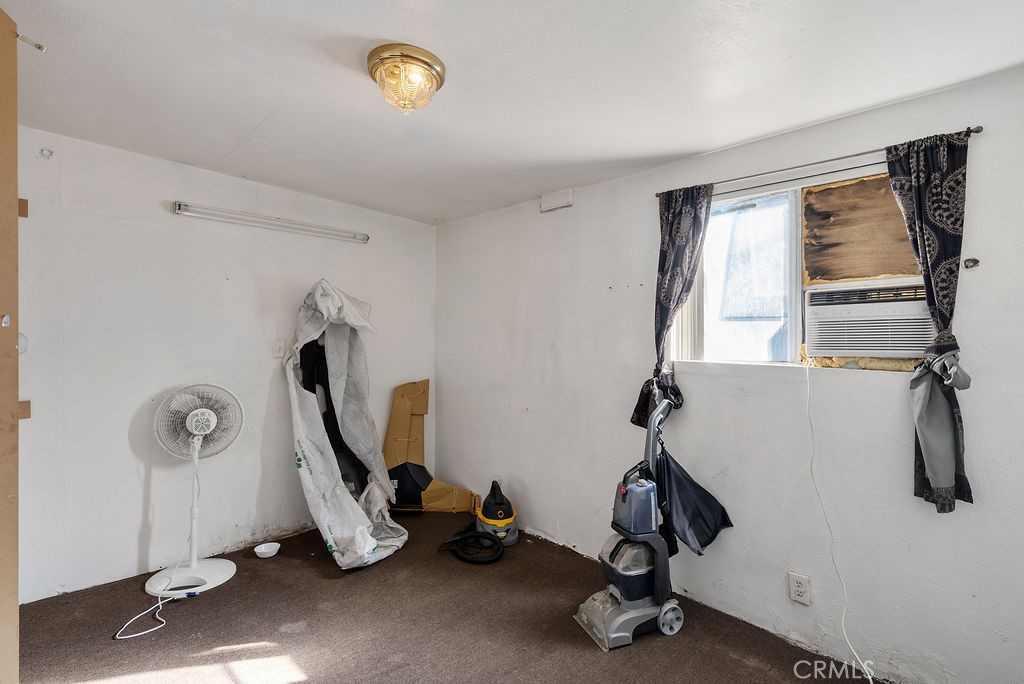 7032 Somerset Property Photo 33
