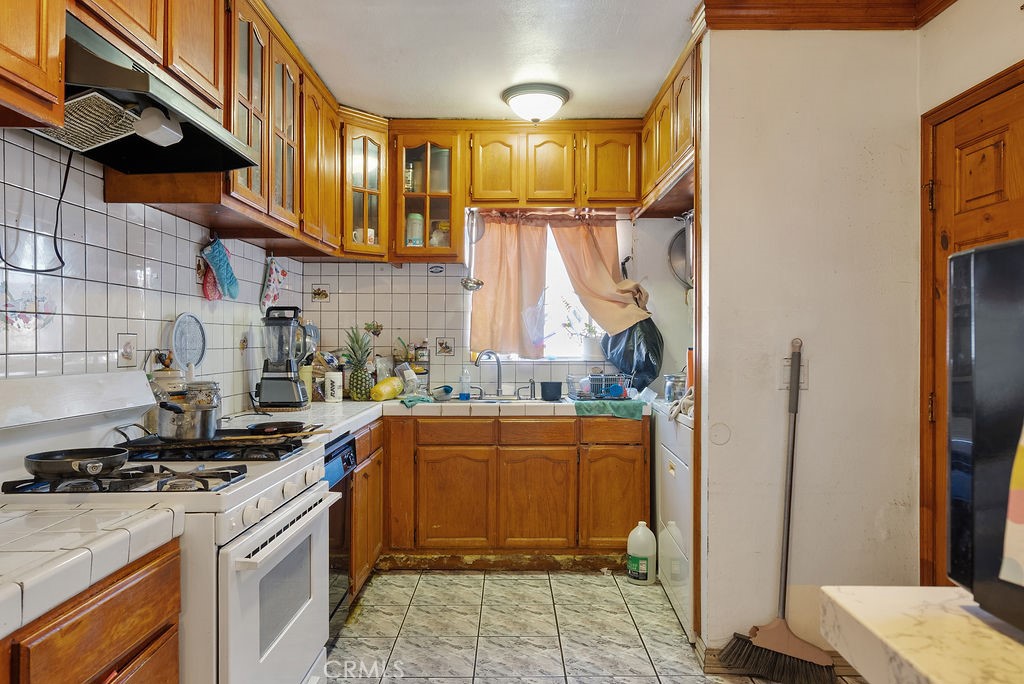 7032 Somerset Property Photo 46