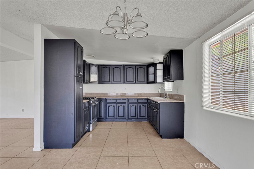7704 Alston Avenue Property Photo 14