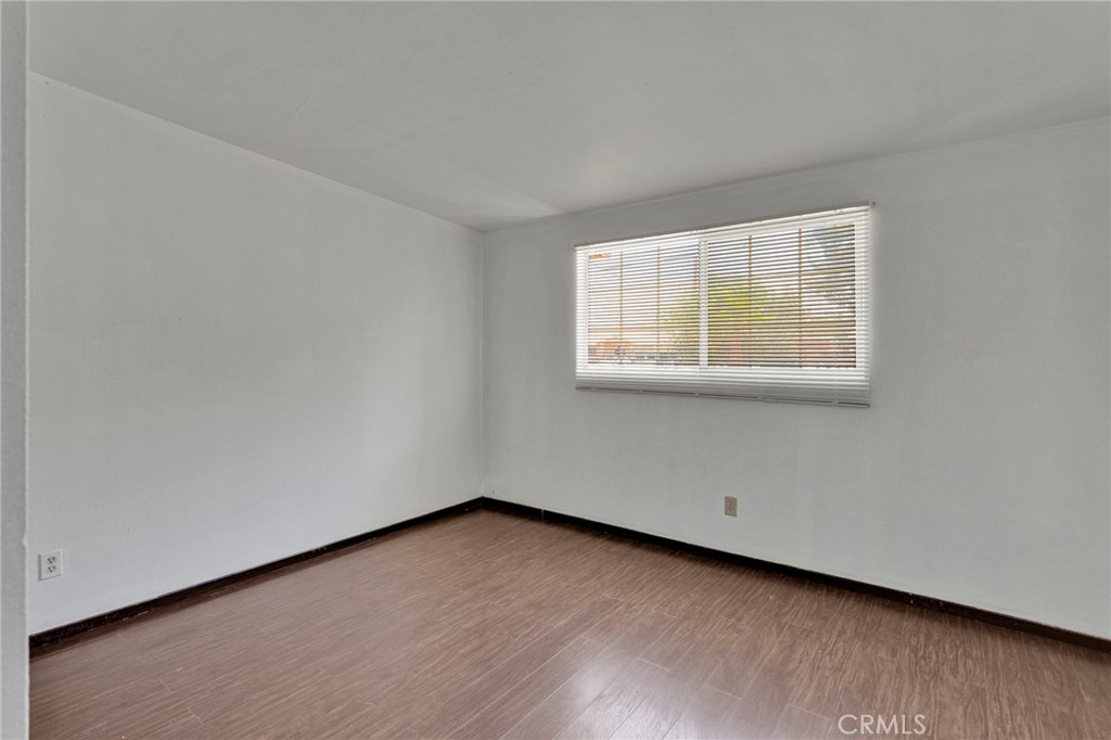 7704 Alston Avenue Property Photo 25
