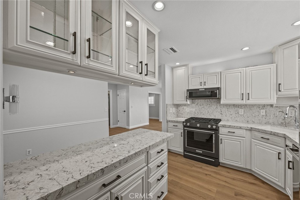 580 Black Hills Drive Property Photo 17