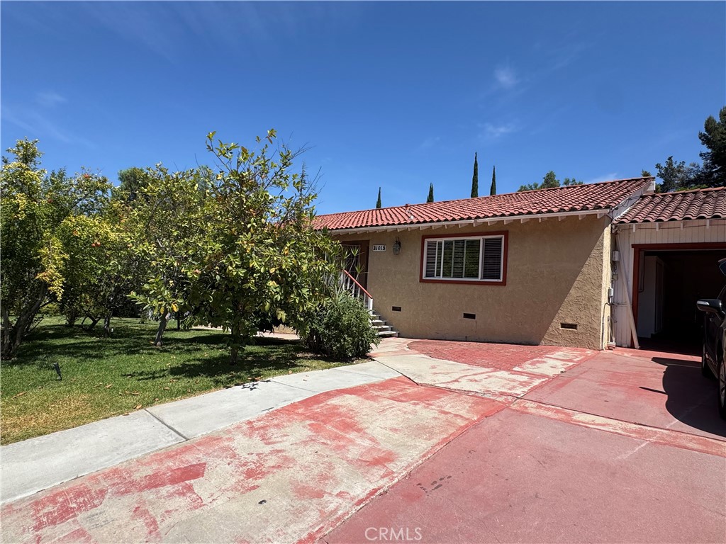 21015 Cantel Property Photo 2