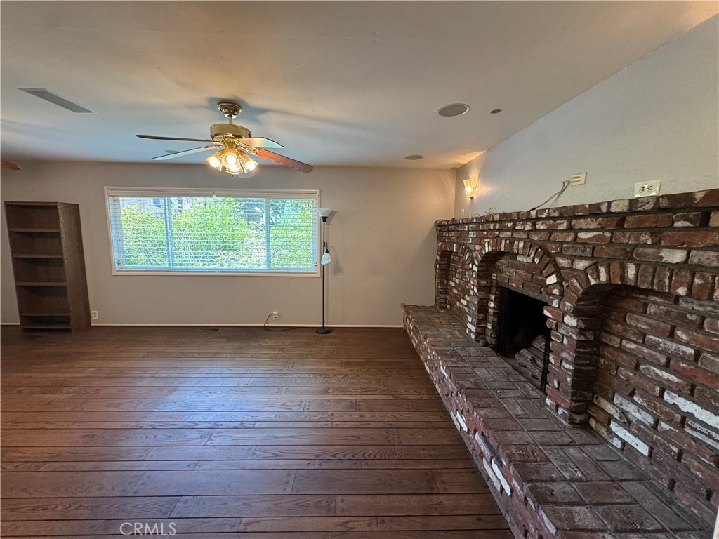 21015 Cantel Property Photo 4