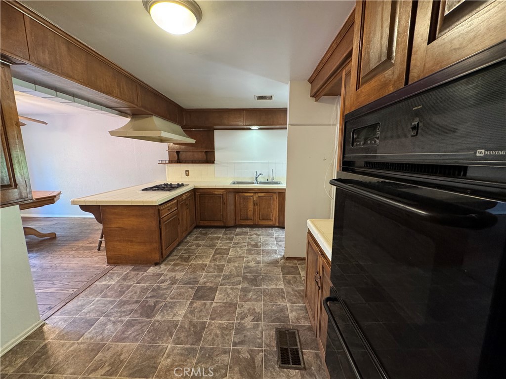 21015 Cantel Property Photo 8
