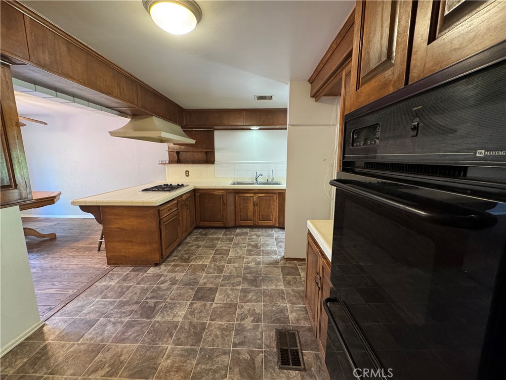 21015 Cantel Property Photo 8