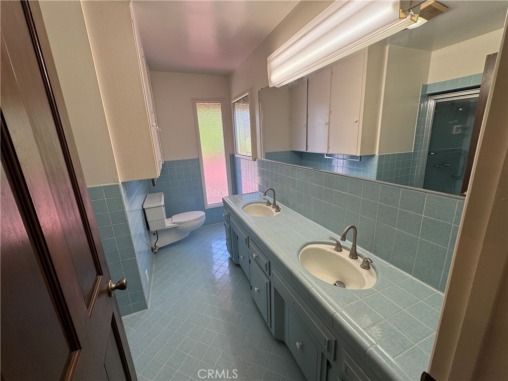 21015 Cantel Property Photo 21