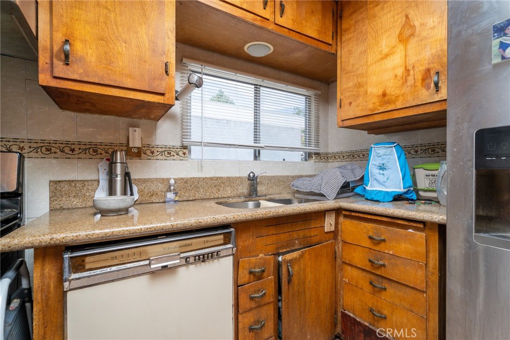 1493 Whitefield Property Photo 15