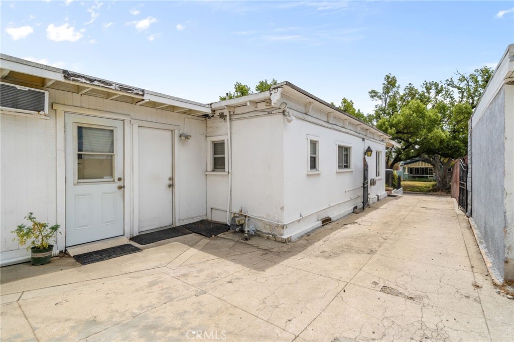 1493 Whitefield Property Photo 23