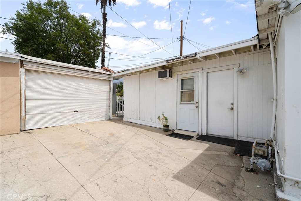 1493 Whitefield Property Photo 27