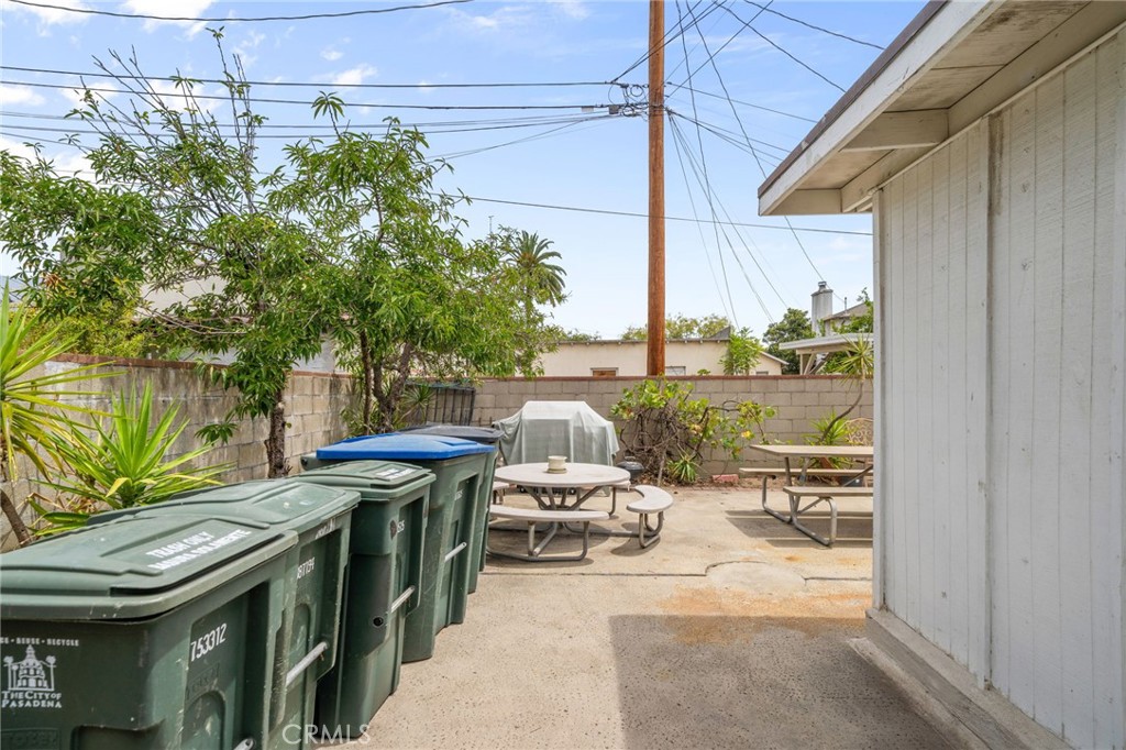 1493 Whitefield Property Photo 32