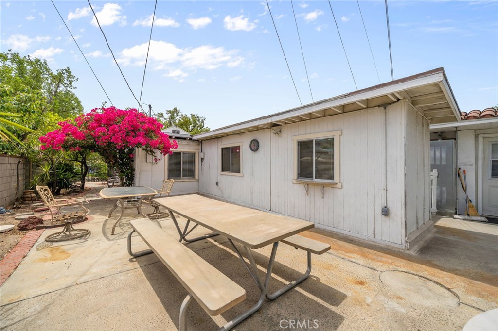 1493 Whitefield Property Photo 33