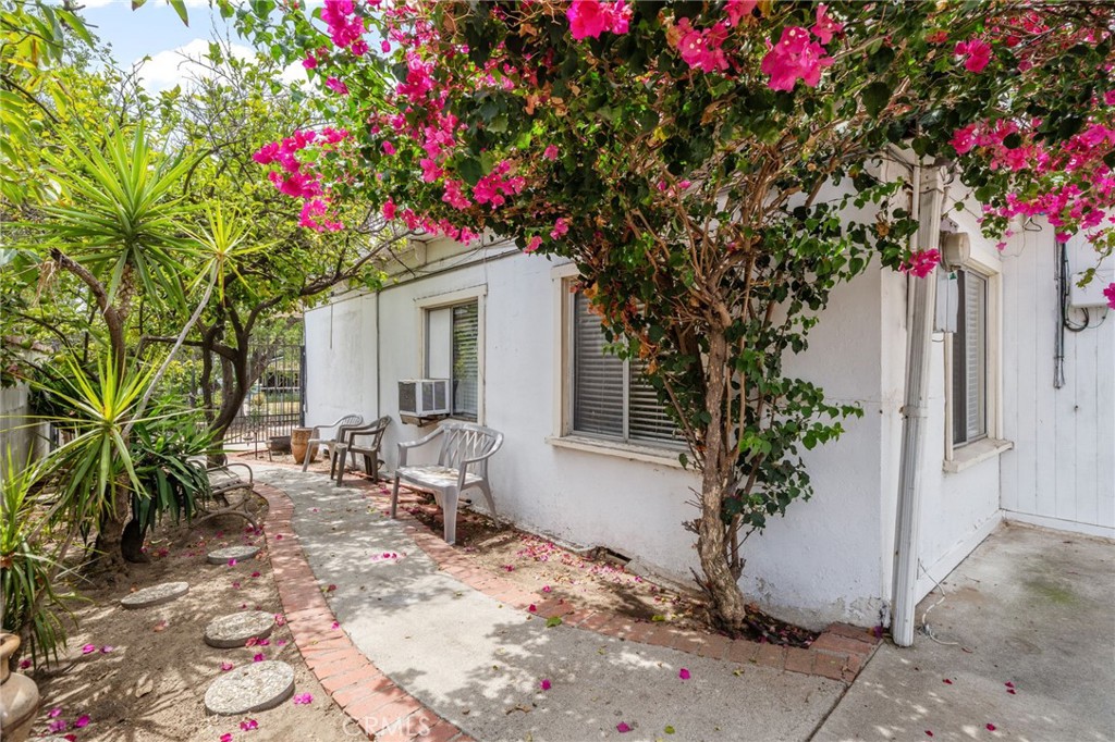 1493 Whitefield Property Photo 35