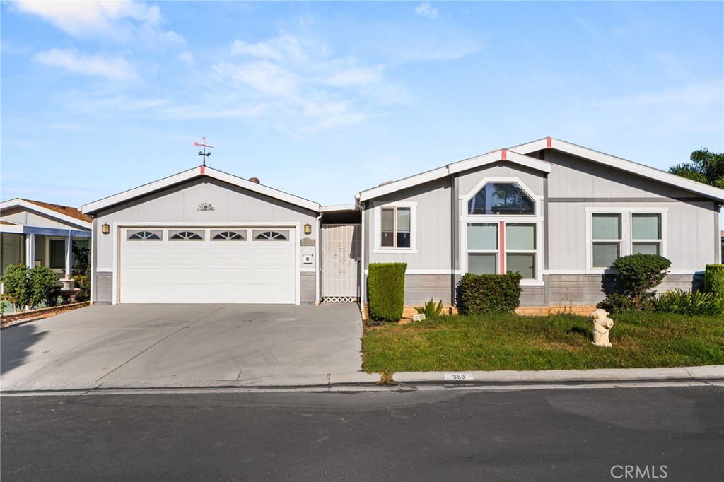 10961 Desert Lawn 263 Property Photo 2