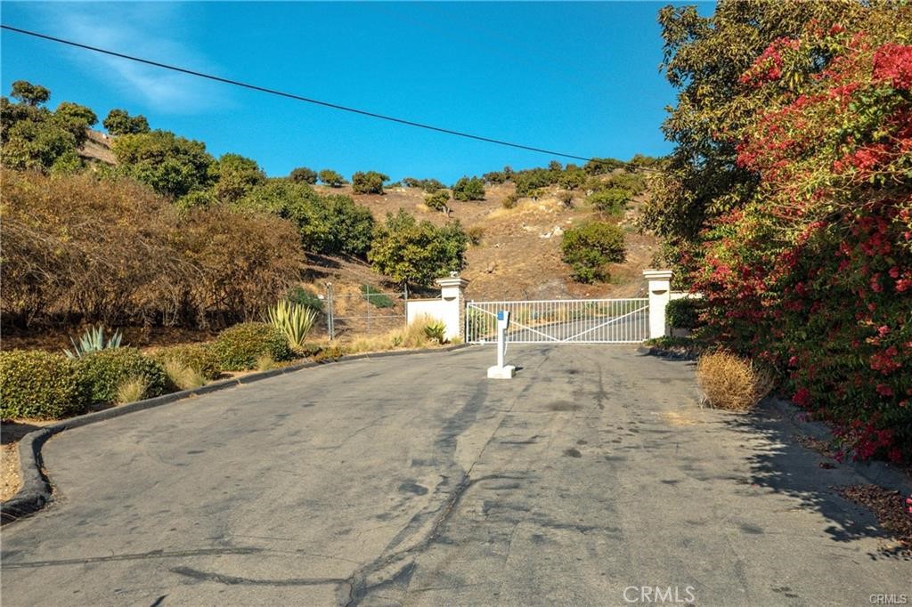 0 Circle R Property Photo 3