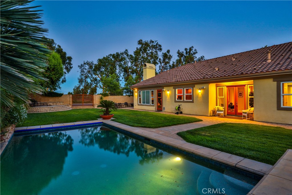 13052 Via Tesoro Drive Property Photo 3