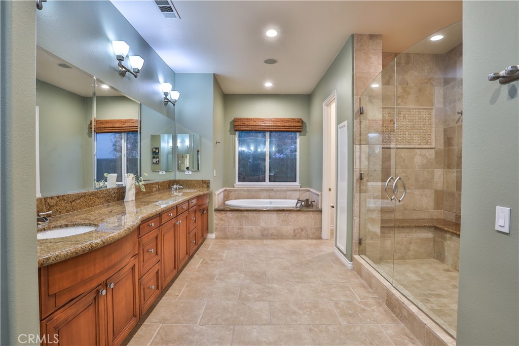13052 Via Tesoro Drive Property Photo 20