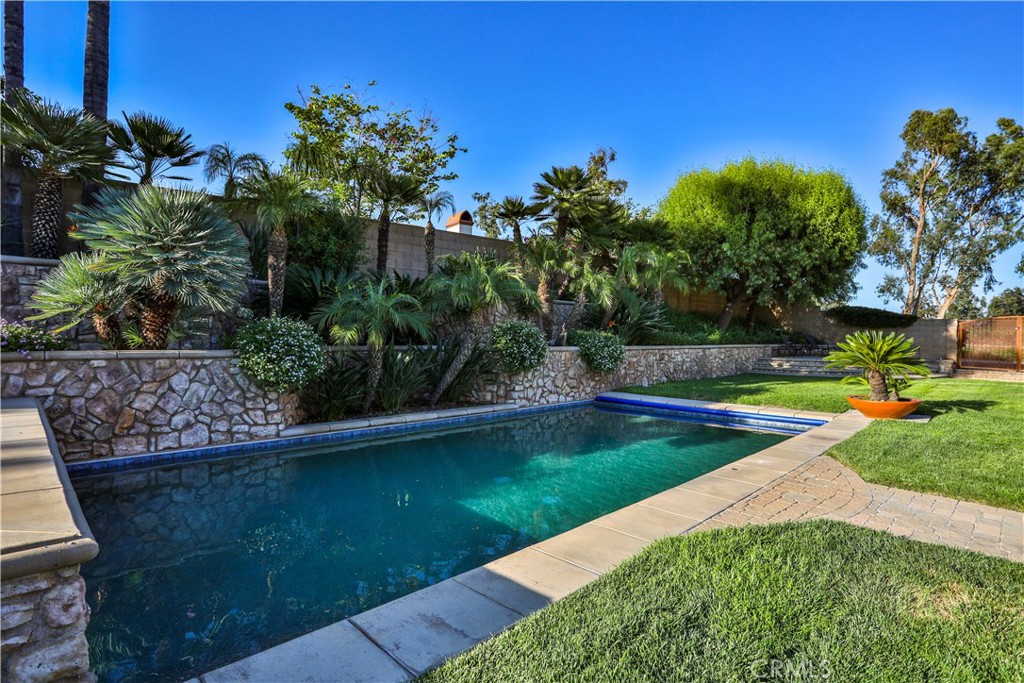 13052 Via Tesoro Drive Property Photo 38