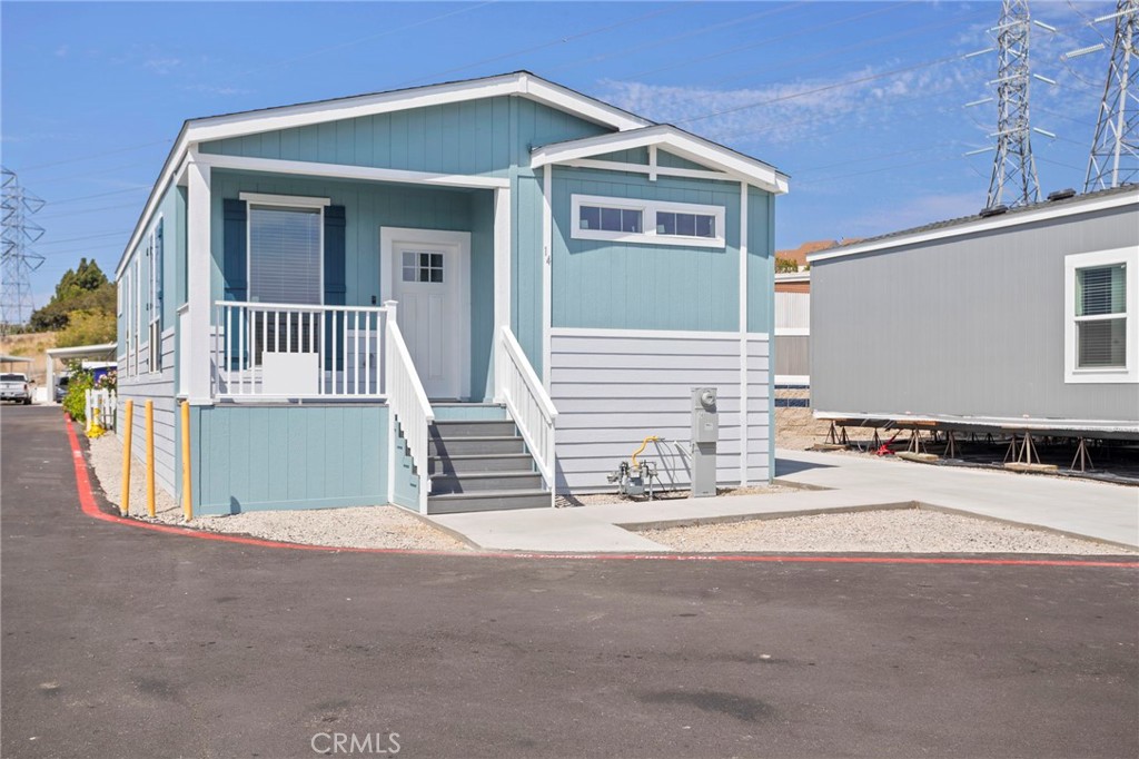 3030 Oceanside Boulevard 14 Property Photo 1