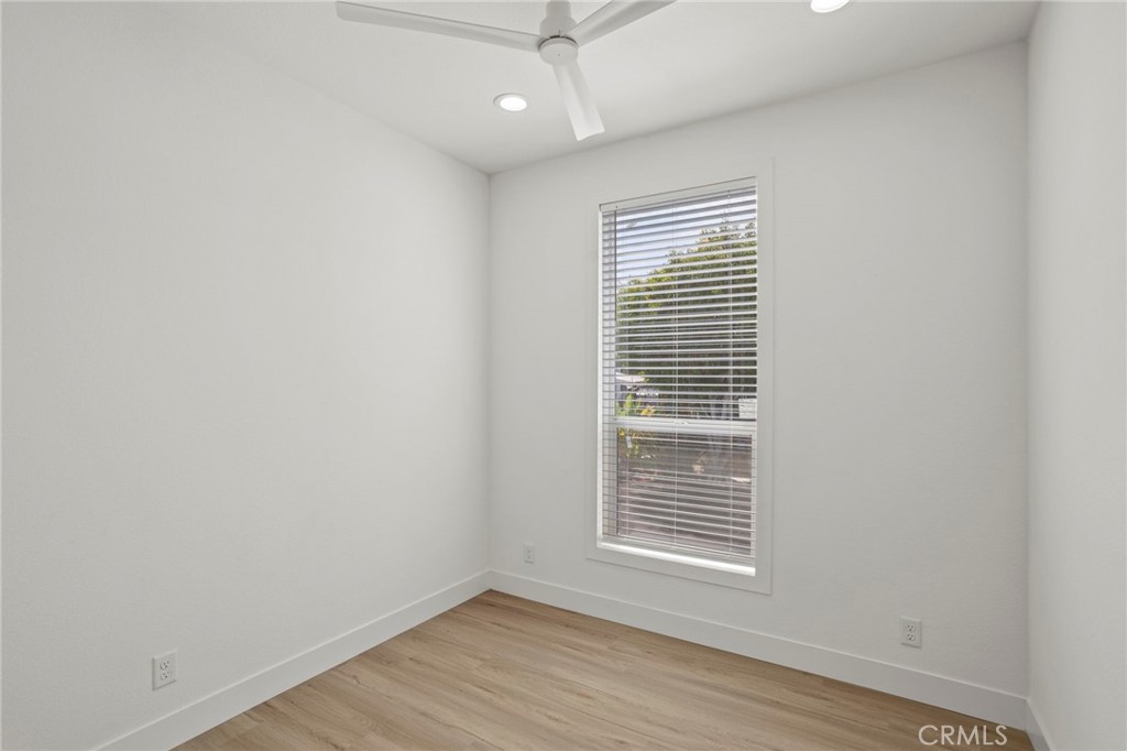 3030 Oceanside Boulevard 14 Property Photo 18