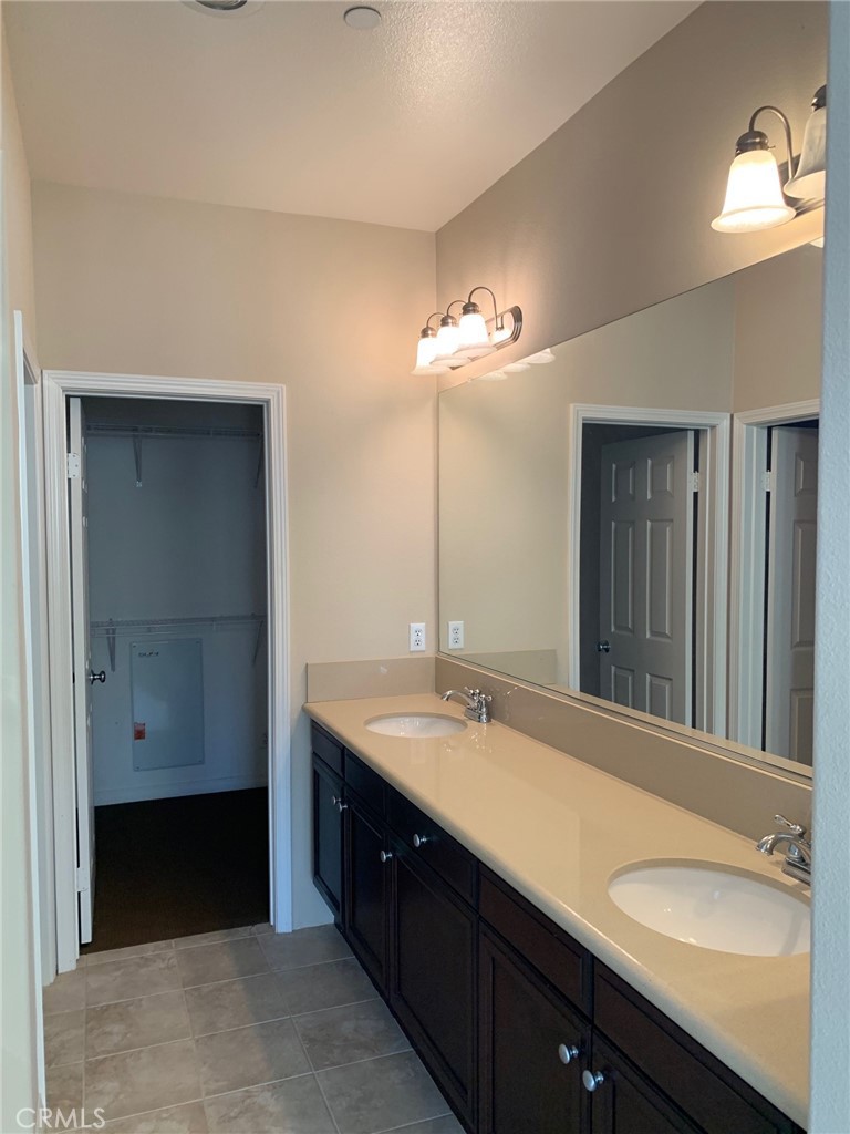 608 Asbury Drive Property Photo 6