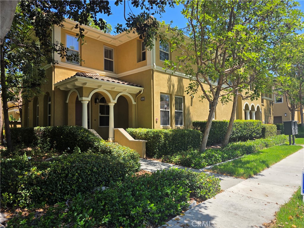 129 Chantilly Property Photo 2