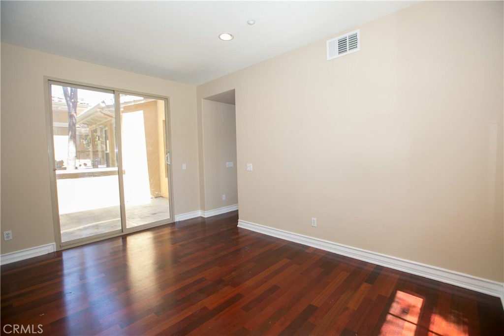 129 Chantilly Property Photo 13