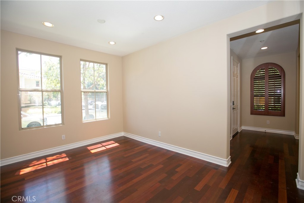 129 Chantilly Property Photo 15