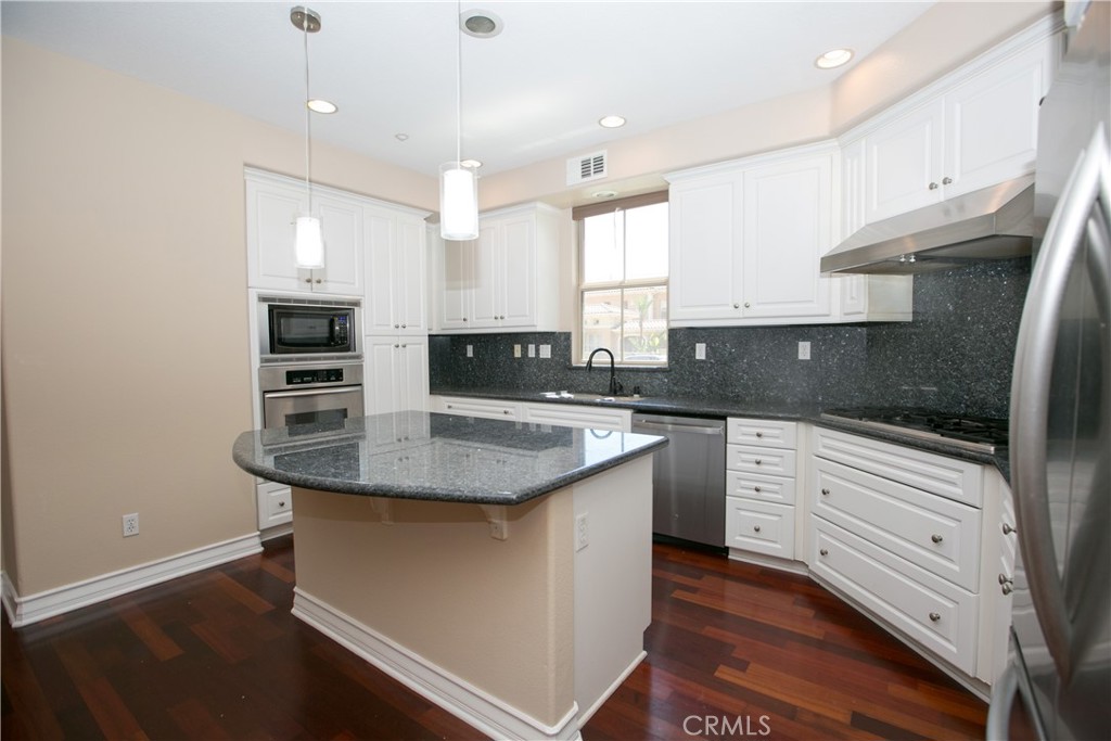 129 Chantilly Property Photo 23