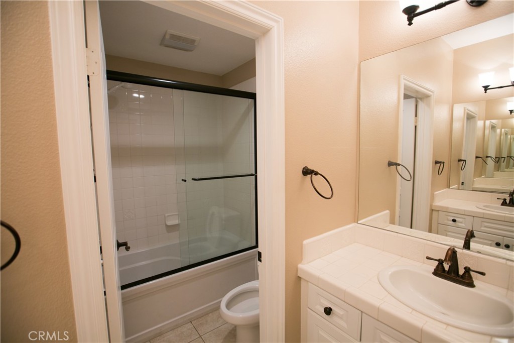 129 Chantilly Property Photo 33