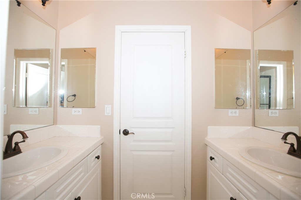 129 Chantilly Property Photo 34