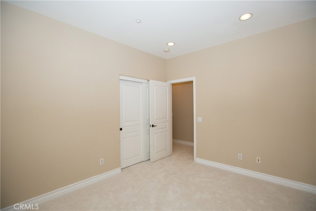 129 Chantilly Property Photo 40