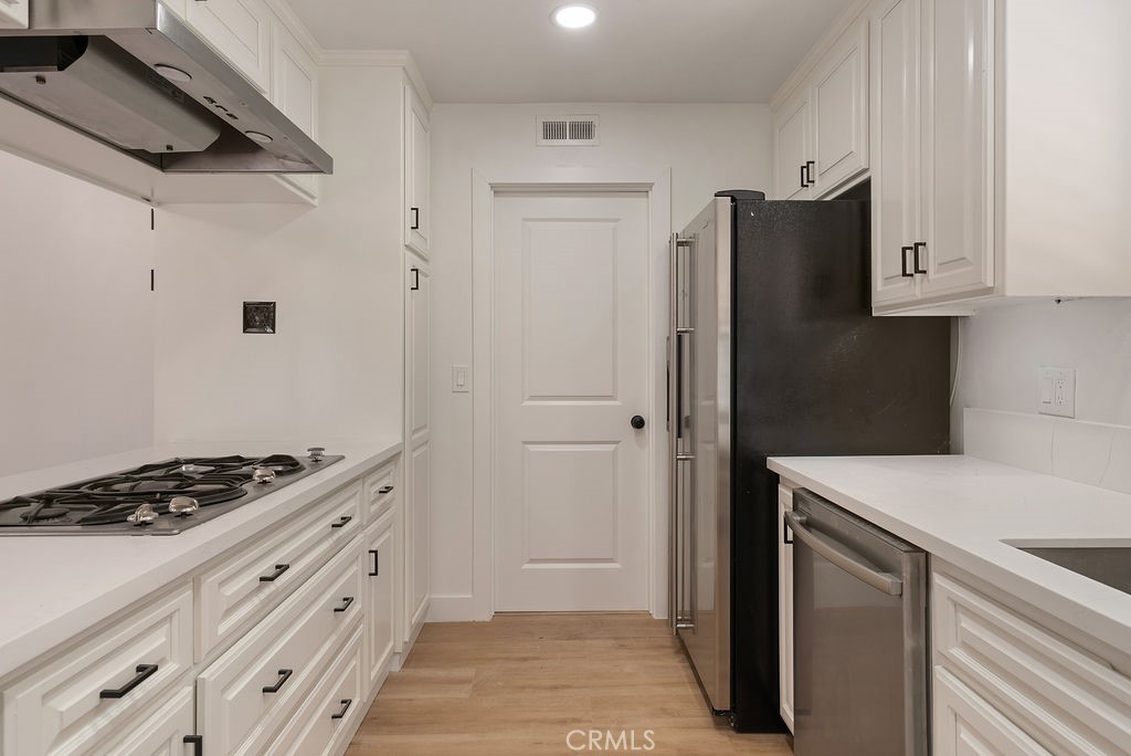 6163 Academy Property Photo 8