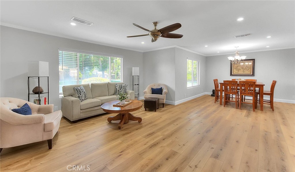 5606 Dover Street Property Photo 7