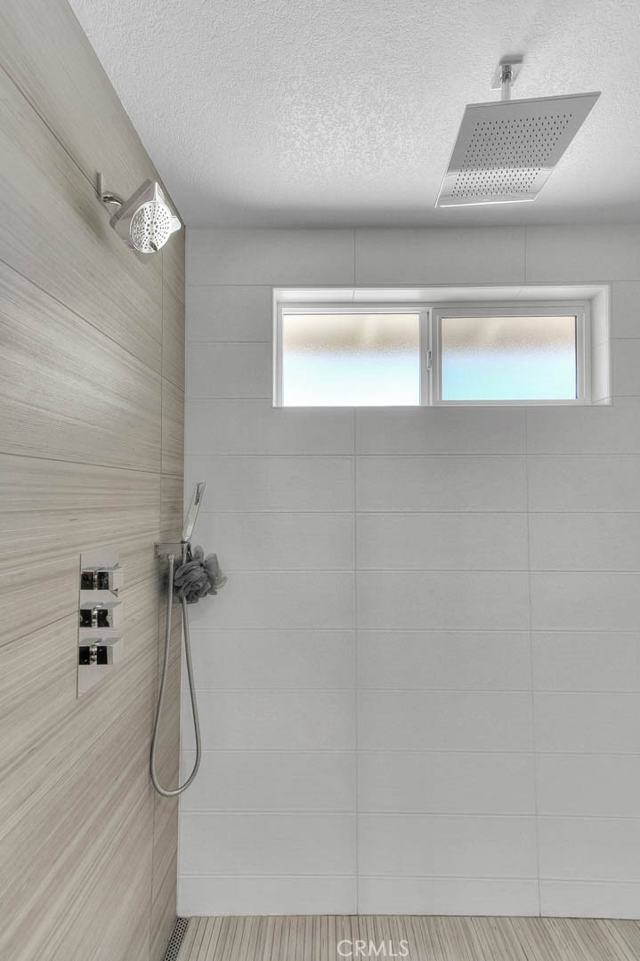 5606 Dover Street Property Photo 36