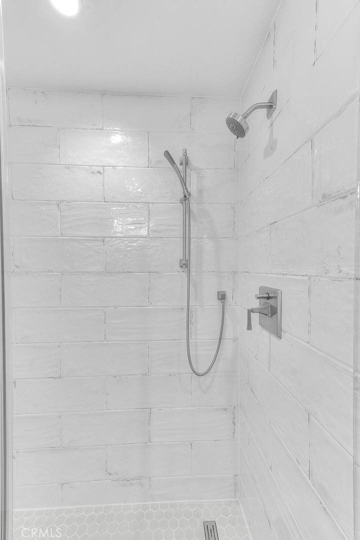5606 Dover Street Property Photo 45