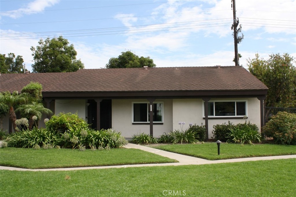 2011 W Katella 1 Property Photo 5